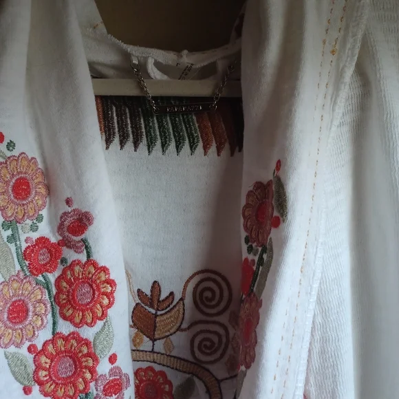 PAPARAZZI CARDIGAN